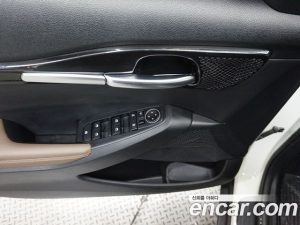 Kia Seltos Бензин 1.6 Turbo 4WD 2022 года из Южной Кореи