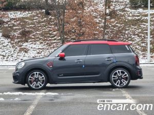Mini Countryman JCW 2020 года из Южной Кореи