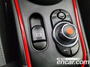 Mini Countryman JCW 2020 года из Южной Кореи