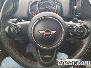 Mini Countryman JCW 2020 года из Южной Кореи