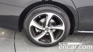 Mercedes-Benz E-Class E250 Avantgarde 2020 года из Южной Кореи