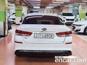 Kia K5 2.0 2020 года из Южной Кореи