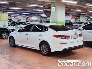 Kia K5 2.0 2020 года из Южной Кореи