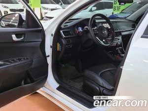 Kia K5 2.0 2020 года из Южной Кореи