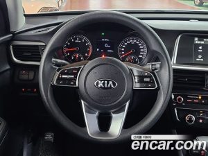 Kia K5 2.0 2020 года из Южной Кореи