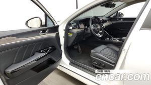 Kia K5 2.0 2020 года из Южной Кореи