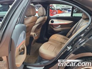 Mercedes-Benz E-Class E250 Avantgarde 2020 года из Южной Кореи