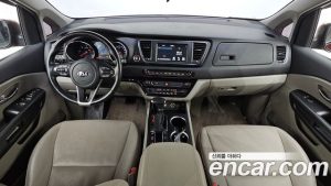 Kia Carnival 9-Seater Luxury 2020 года из Южной Кореи