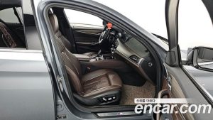 BMW 5-Series 520d M Sport Plus 2020 года из Южной Кореи