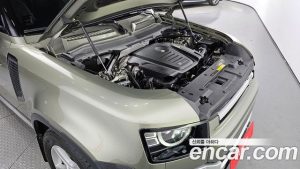 Land Rover Defender 110 D240 SE 2020 года из Южной Кореи