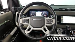 Land Rover Defender 110 D240 SE 2020 года из Южной Кореи