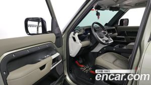 Land Rover Defender 110 D240 SE 2020 года из Южной Кореи