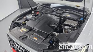 Audi Q8 50 TDI 4WD Premium 2021 года из Южной Кореи