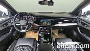 Audi Q8 50 TDI 4WD Premium 2021 года из Южной Кореи