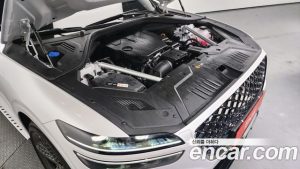 Genesis GV70 2.5T Бензин 2WD 2024 года из Южной Кореи