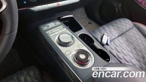 Genesis GV70 2.5T Бензин 2WD 2024 года из Южной Кореи