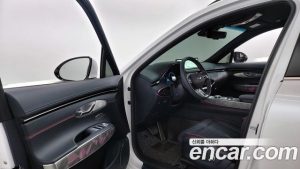 Genesis GV70 2.5T Бензин 2WD 2024 года из Южной Кореи