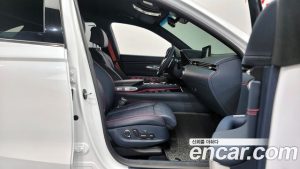 Genesis GV70 2.5T Бензин 2WD 2024 года из Южной Кореи