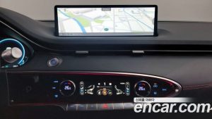 Genesis GV70 2.5T Бензин 2WD 2024 года из Южной Кореи