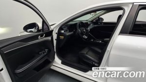 Kia K5 2.0 2020 года из Южной Кореи