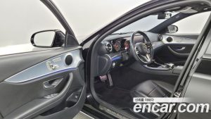 Mercedes-Benz E-Class E250 Avantgarde 2020 года из Южной Кореи