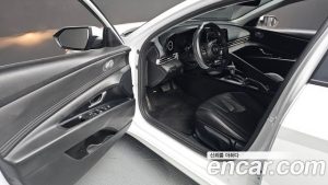 Hyundai AVANTE 1.6 2021 года из Южной Кореи