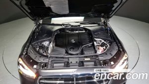 Mercedes-Benz S-Class S500L 4MATIC 2021 года из Южной Кореи