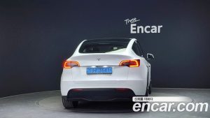 Tesla Model Y RWD 2024 года из Южной Кореи