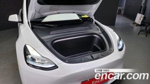 Tesla Model Y RWD 2024 года из Южной Кореи