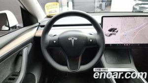 Tesla Model Y RWD 2024 года из Южной Кореи