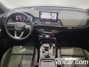 Audi Q5 40 TDI 4WD Premium 2023 года из Южной Кореи