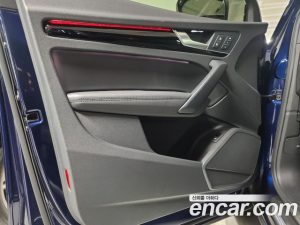 Audi Q5 40 TDI 4WD Premium 2023 года из Южной Кореи