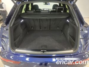Audi Q5 40 TDI 4WD Premium 2023 года из Южной Кореи