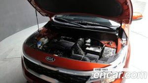 Kia Seltos Бензин 1.6 Turbo 2WD 2020 года из Южной Кореи