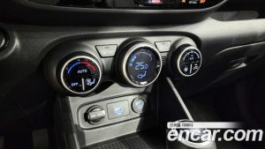 Hyundai Venue 1.6 Modern 2020 года из Южной Кореи
