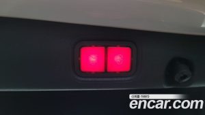 Mercedes-Benz E-Class E300e 4MATIC Exclusive 2021 года из Южной Кореи