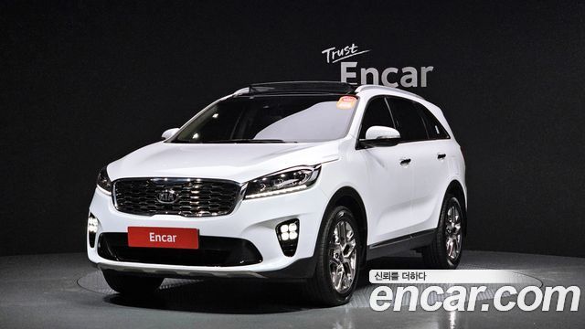 Kia Sorento Дизель 2.0 2WD 2020 года из Кореи