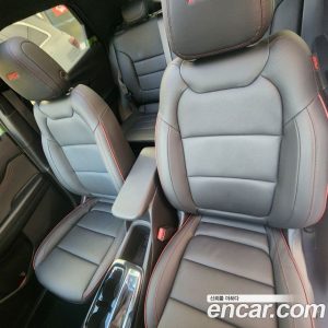 ChevroletGMDaewoo Trailblazer 1.3 Turbo 2WD 2024 года из Южной Кореи