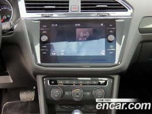 Volkswagen Tiguan 2.0 TDI Prestige 2020 года из Южной Кореи