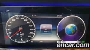 Mercedes-Benz CLS-Class CLS300d AMG Line 2020 года из Южной Кореи