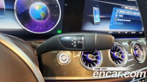 Mercedes-Benz CLS-Class CLS300d AMG Line 2020 года из Южной Кореи