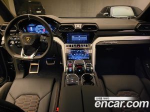 Lamborghini Urus 4.0 V8 2021 года из Южной Кореи