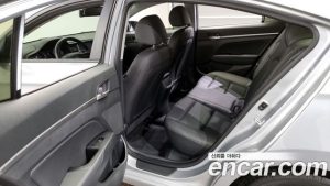 Hyundai AVANTE 1.6 2020 года из Южной Кореи