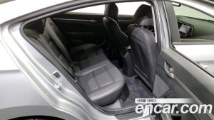 Hyundai AVANTE 1.6 2020 года из Южной Кореи