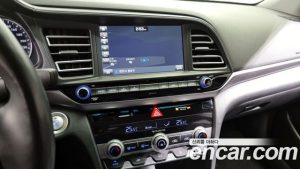 Hyundai AVANTE 1.6 2020 года из Южной Кореи