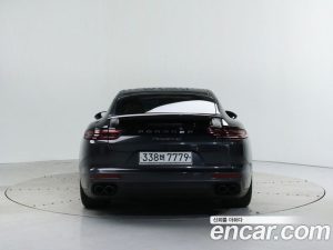 Porsche Panamera 3.0 AWD 2020 года из Южной Кореи