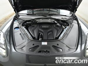 Porsche Panamera 3.0 AWD 2020 года из Южной Кореи