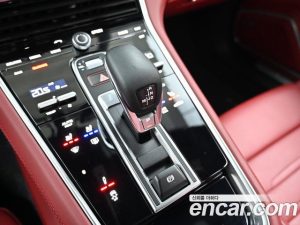 Porsche Panamera 3.0 AWD 2020 года из Южной Кореи