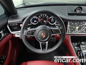 Porsche Panamera 3.0 AWD 2020 года из Южной Кореи