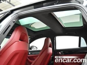 Porsche Panamera 3.0 AWD 2020 года из Южной Кореи